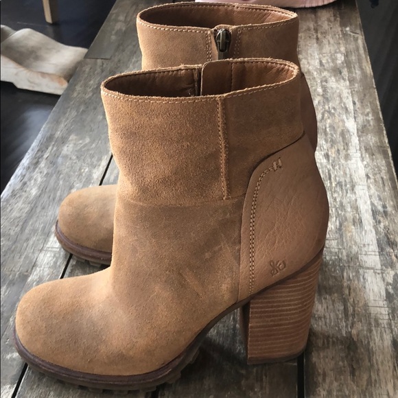 Sam Edelman Booties - Picture 1 of 3